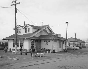 Greyhound Bus Dept, 1964