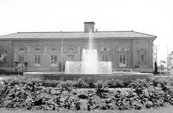 Pacific Avenue Plaza Fountain