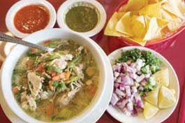 Caldo de Pollo