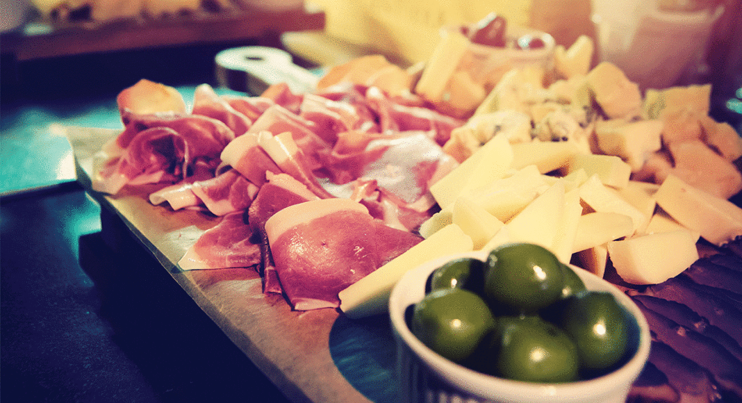 holiday meat and cheese platter