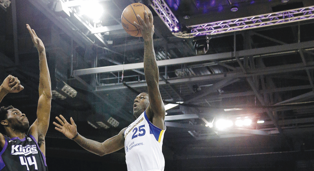 Santa Cruz Warriors fans