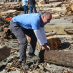 Image for display with article titled Community Bids Farewell to Seacliff State Beach Wharf