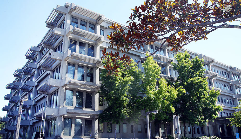 Exterior of Santa Cruz County Building