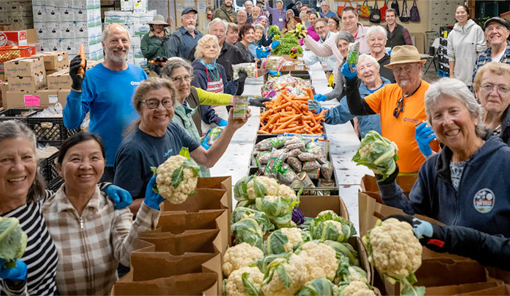 Image for display with article titled Seniors Helping Seniors