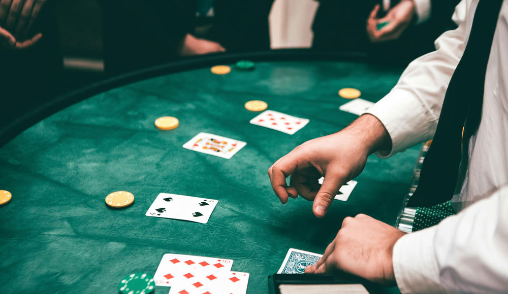 How popular is poker in California